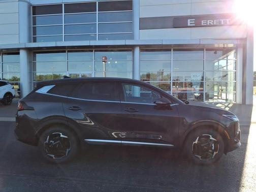 Metal 2026 Kia Sportage EX