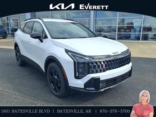 Glacial White Pearl 2026 Kia Sportage X-Line