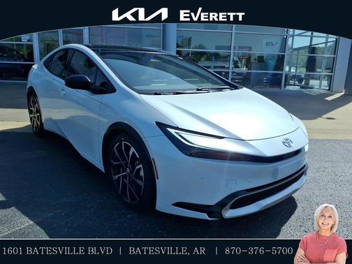 Pearl 2023 Toyota Prius Prime XSE Premium