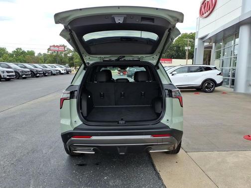 Green 2025 Chevrolet Equinox ACTIV