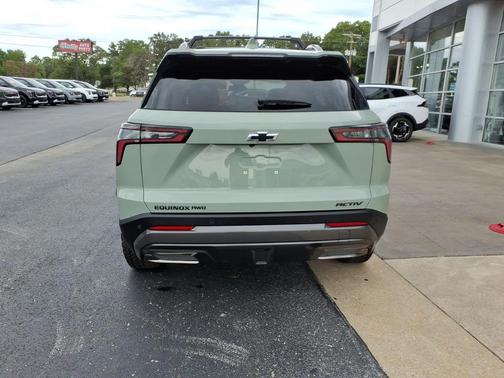 Green 2025 Chevrolet Equinox ACTIV