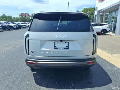 Ivory 2027 Kia Telluride S