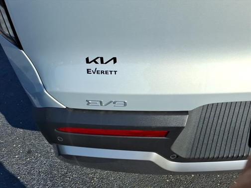 2026 Kia EV9 Wind