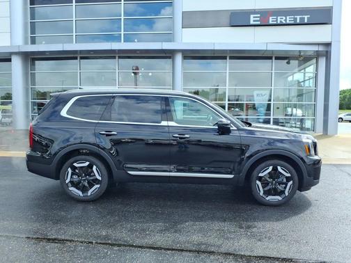 Ebony Black 2025 Kia Telluride S