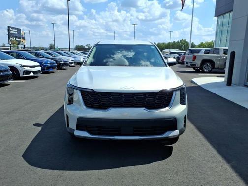 Ivory Silver 2026 Kia Sorento LX