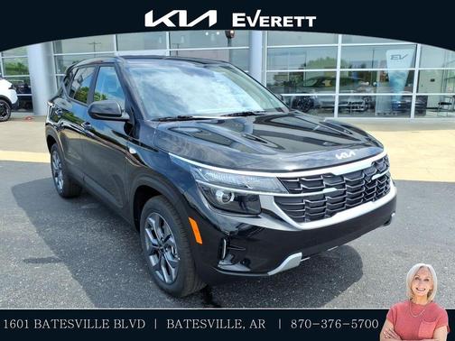 Black 2026 Kia Seltos LX