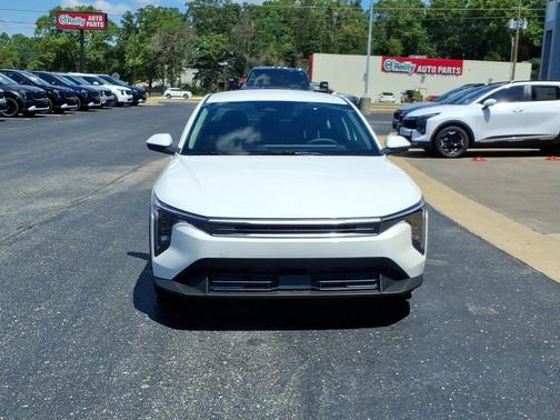 Snow White Pearl 2026 Kia K4 LXS