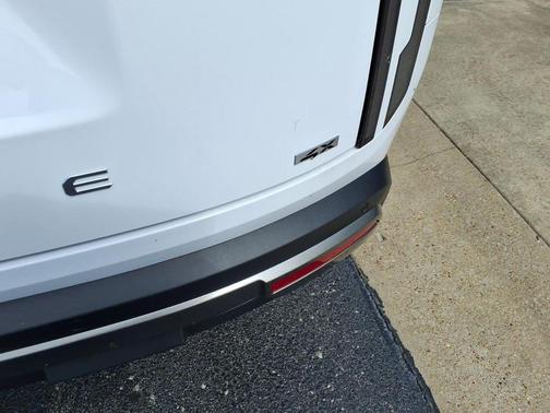Glacial White Pearl 2027 Kia Telluride S