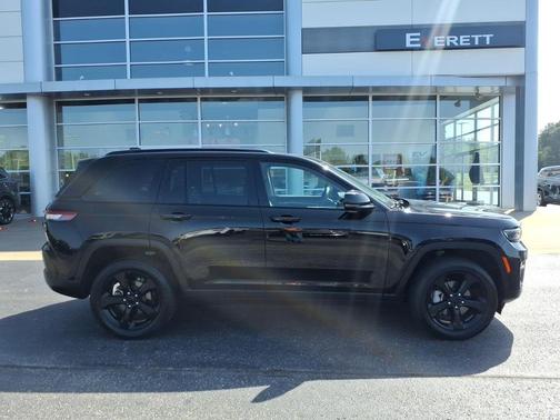 Diamond Black 2023 Jeep Grand Cherokee Limited
