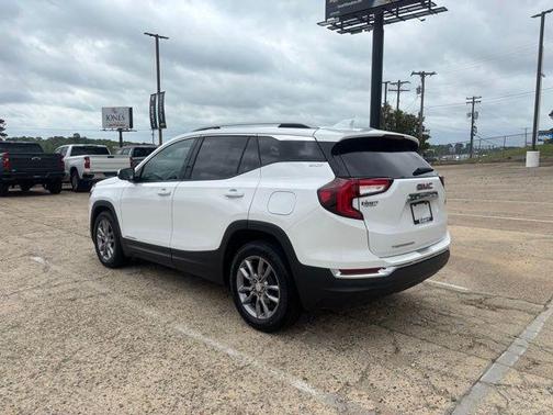 Summit White 2022 GMC Terrain SLT