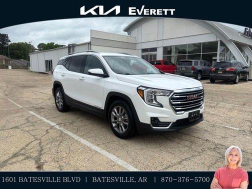 Summit White 2022 GMC Terrain SLT