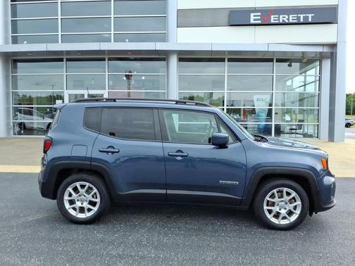 Slate Blue Pearlcoat 2021 Jeep Renegade Latitude