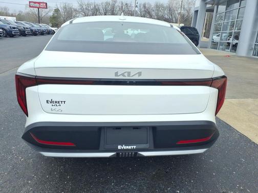 2026 Kia K4 EX