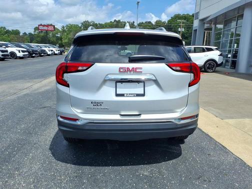 Quicksilver Metallic 2021 GMC Terrain SLT