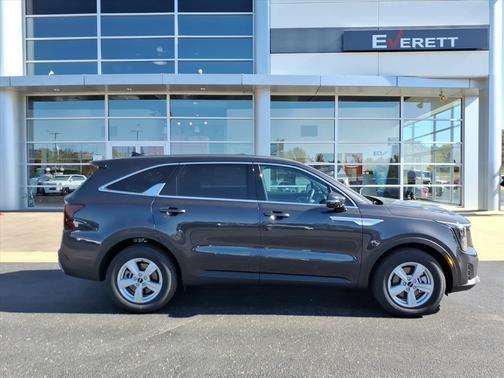 Metal 2026 Kia Sorento LX