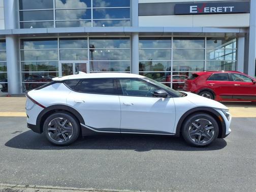 2025 Kia EV6 Light Long Range