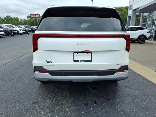 Snow White Pearl 2026 Kia Carnival Hybrid EX