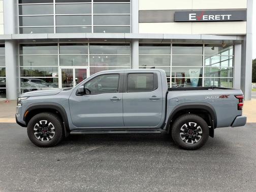 Boulder Gray Metallic 2024 Nissan Frontier PRO-4X