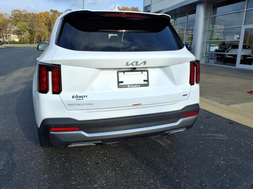 Glacial White Pearl 2026 Kia Sorento S