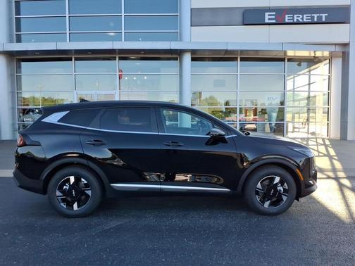 Ebony Black 2026 Kia Sportage LX