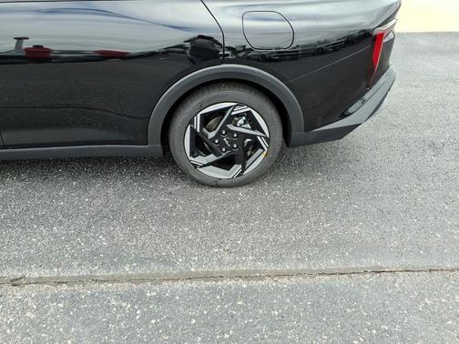 Aurora Black 2026 Kia K4 EX