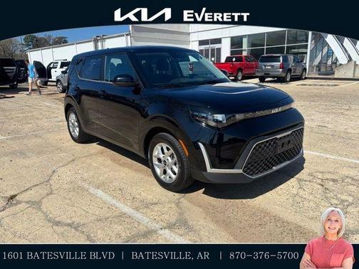 Fusion Orange 2023 Kia Soul LX