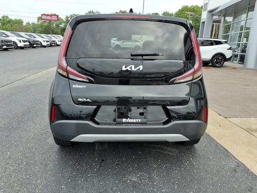 Fusion Orange 2023 Kia Soul LX