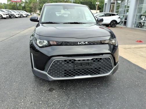 Fusion Orange 2023 Kia Soul LX