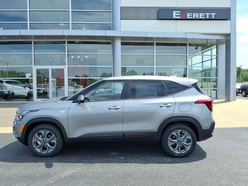 Steel Gray 2026 Kia Seltos LX
