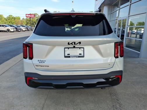 Ivory Silver 2026 Kia Sorento X-Line SX Prestige