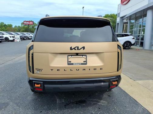 Terrain 2027 Kia Telluride SX-Prestige
