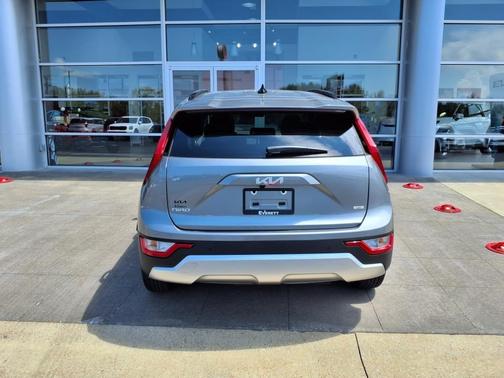 2025 Kia Niro EX