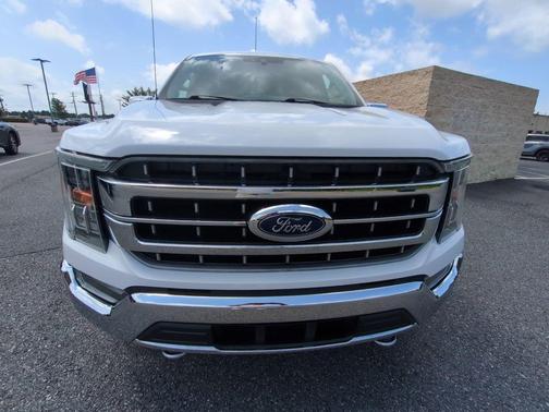 Oxford White 2021 Ford F-150 Lariat