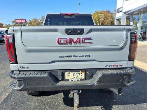2025 GMC Sierra 2500 AT4X