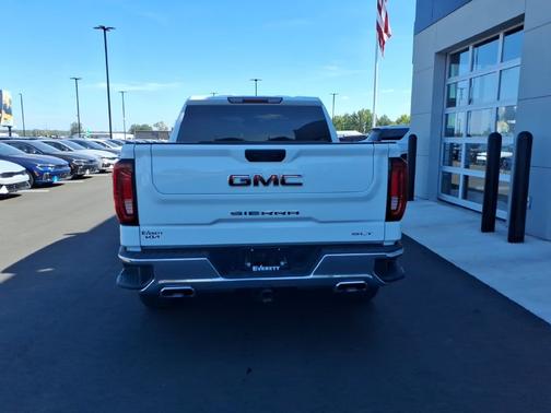 Summit White 2025 GMC Sierra 1500 SLT