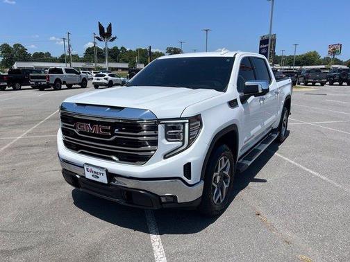 Summit White 2025 GMC Sierra 1500 SLT