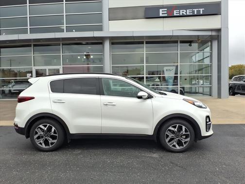 2022 Kia Sportage EX