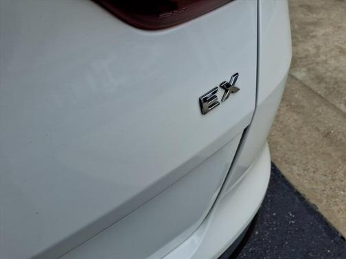 2022 Kia Sportage EX