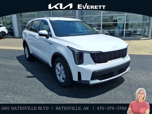 Glacial White Pearl 2026 Kia Sorento LX