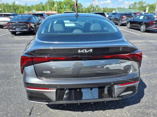 2025 Kia K5 EX