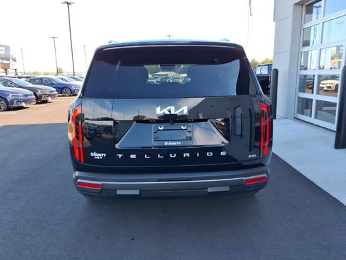 Ebony Black 2027 Kia Telluride S