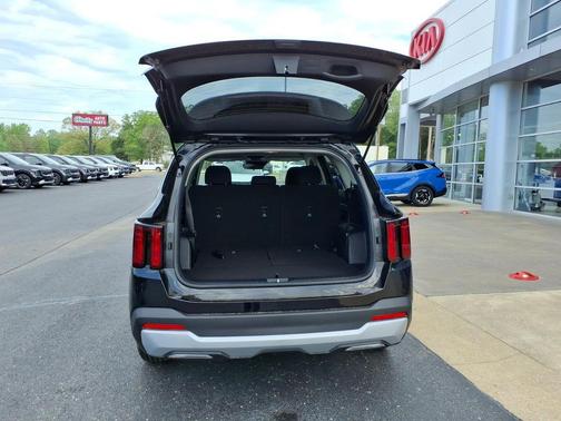 Ebony Black 2026 Kia Sorento LX