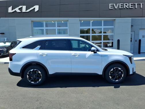 White Pearl 2026 Kia Sorento S