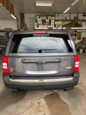 Granite Crystal Metallic 2016 Jeep Patriot Latitude