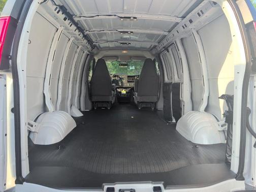 Summit White 2026 GMC Savana 2500 Work Van