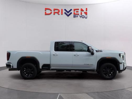 2024 GMC Sierra 2500 AT4