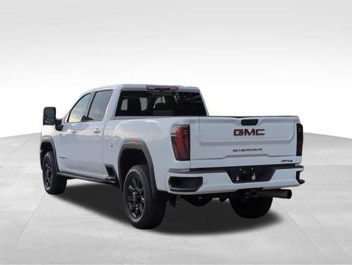 2024 GMC Sierra 2500 AT4