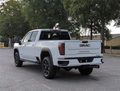 2024 GMC Sierra 2500 AT4