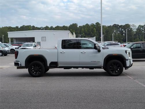 2024 GMC Sierra 2500 AT4