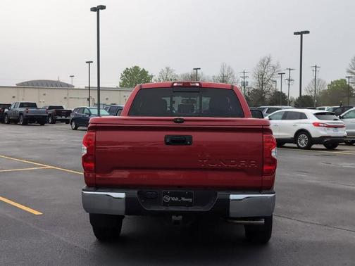 2017 Toyota Tundra SR5